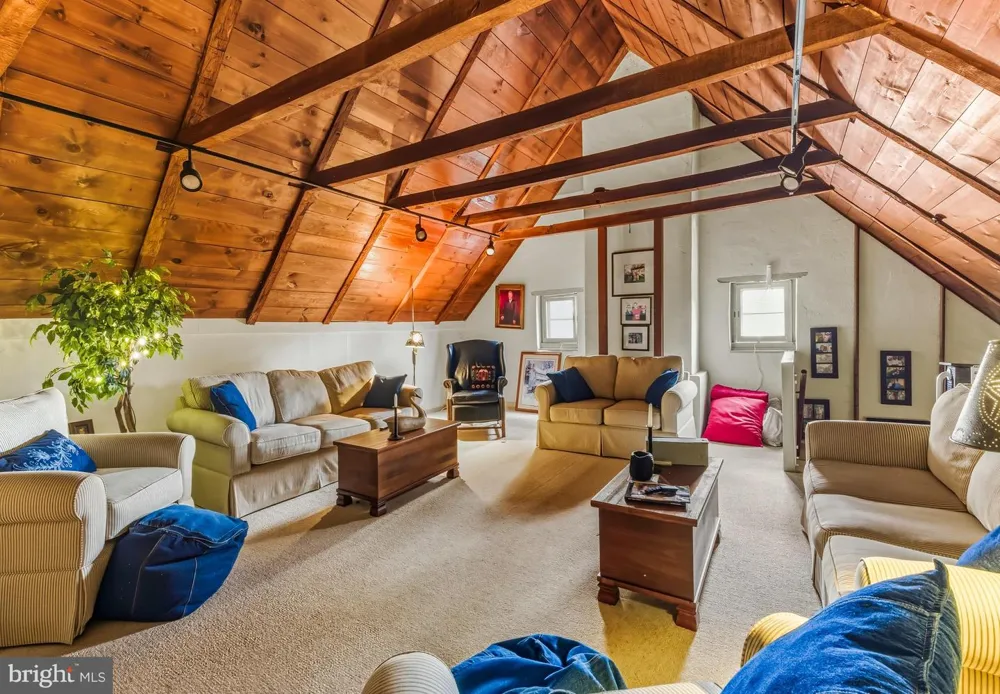 1349 KINGS HIGHWAY Pilesgrove, NJ 08098