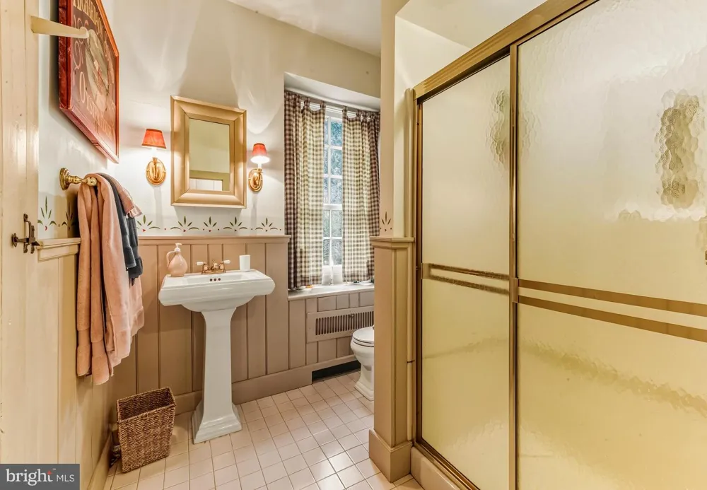 1349 KINGS HIGHWAY Pilesgrove, NJ 08098