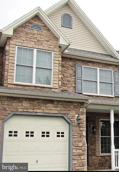 109 SCULLY PLACE