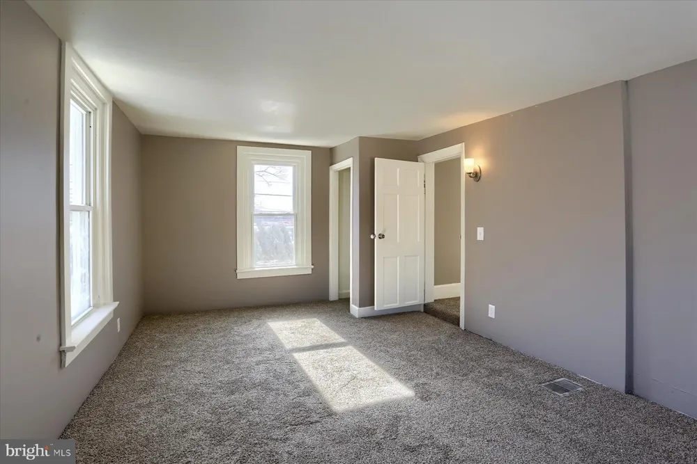 801 MOUNTAIN ROAD Harrisburg, PA 17112