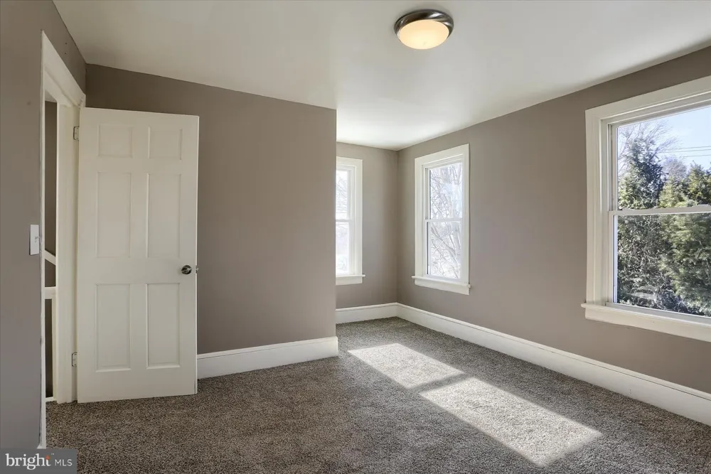 801 MOUNTAIN ROAD Harrisburg, PA 17112