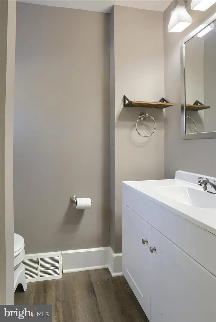 801 MOUNTAIN ROAD Harrisburg, PA 17112