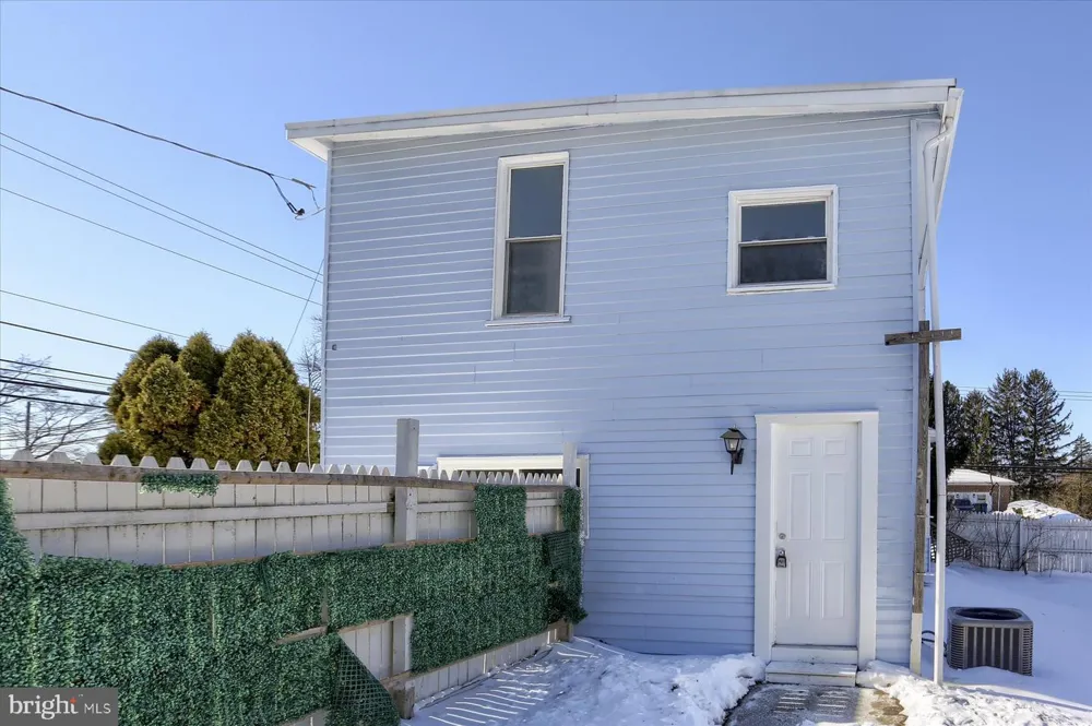 801 MOUNTAIN ROAD Harrisburg, PA 17112