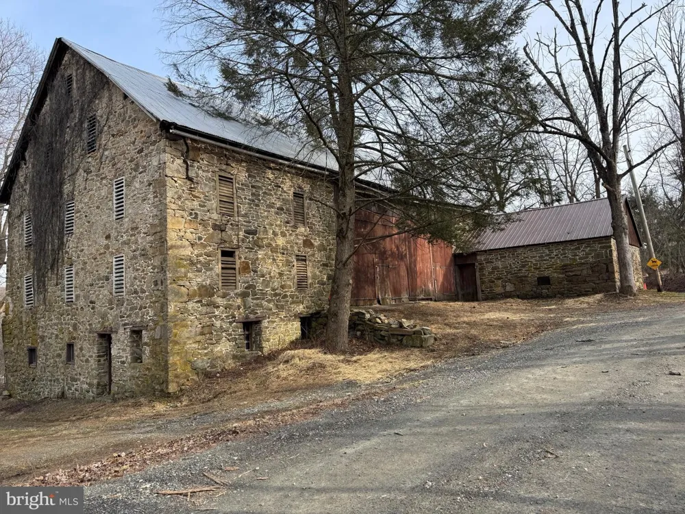 142 TOWNSHIP ROAD Macungie, PA 18062