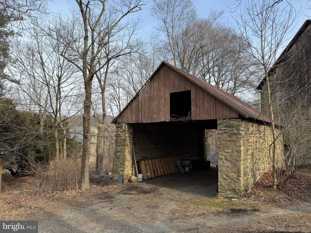 142 TOWNSHIP ROAD Macungie, PA 18062
