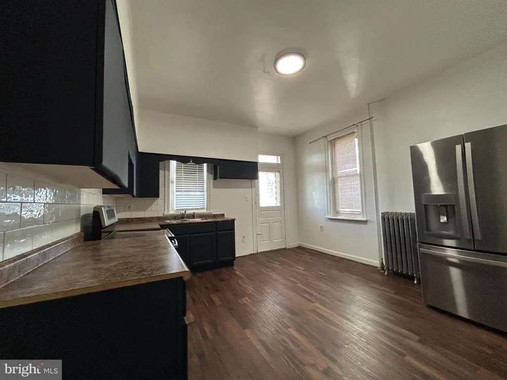 806 18TH Harrisburg, PA 17103