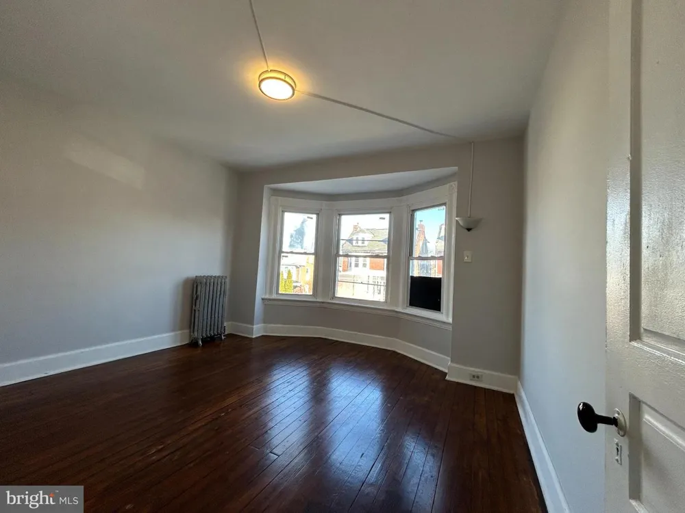 806 18TH Harrisburg, PA 17103