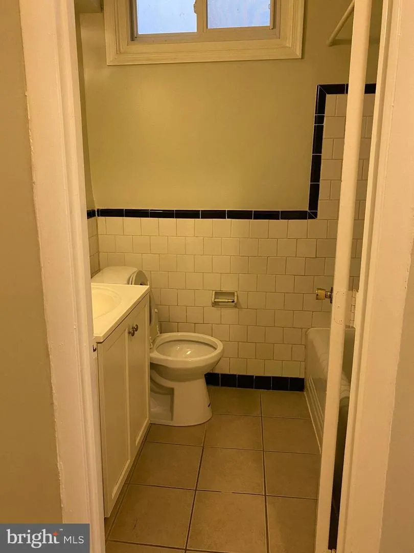 1235 HOLBROOK TERRACE NE Washington, DC 20002