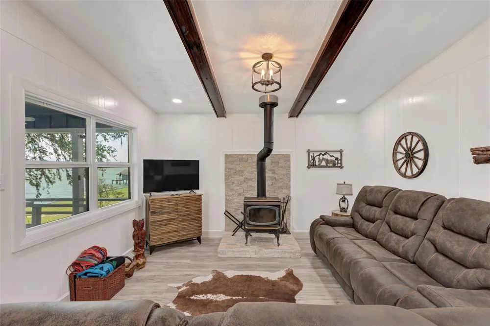 354 Edgewater Way Point Blank, TX 77364