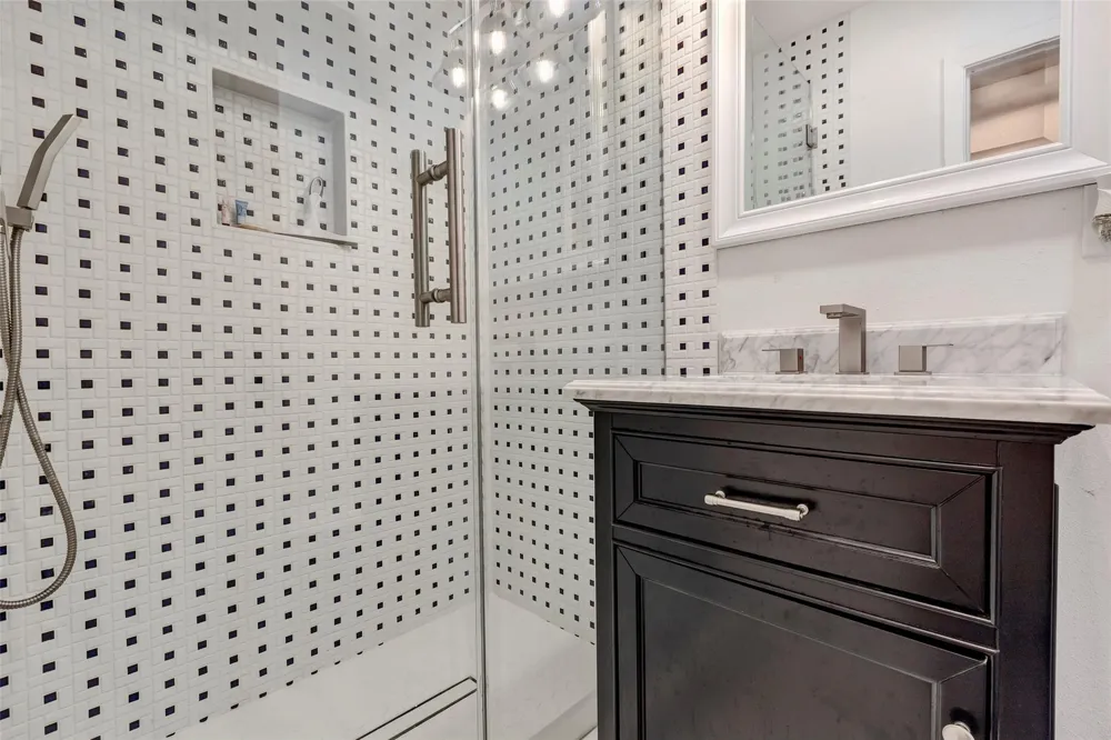 354 Edgewater Way Point Blank, TX 77364
