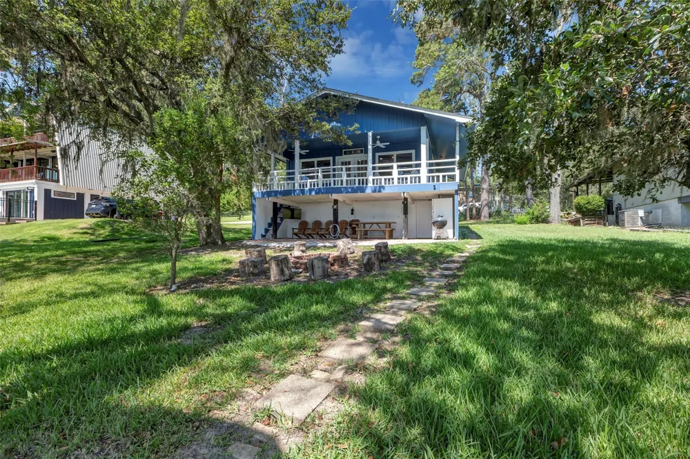354 Edgewater Way Point Blank, TX 77364