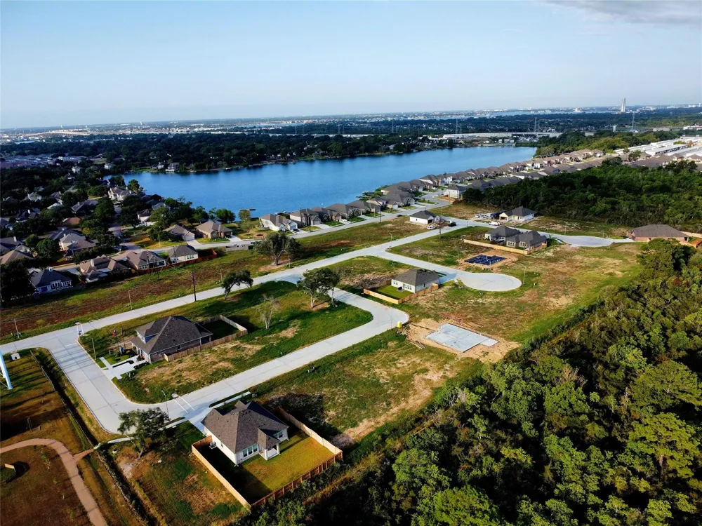1439 Friendship Trail Seabrook, TX 77586
