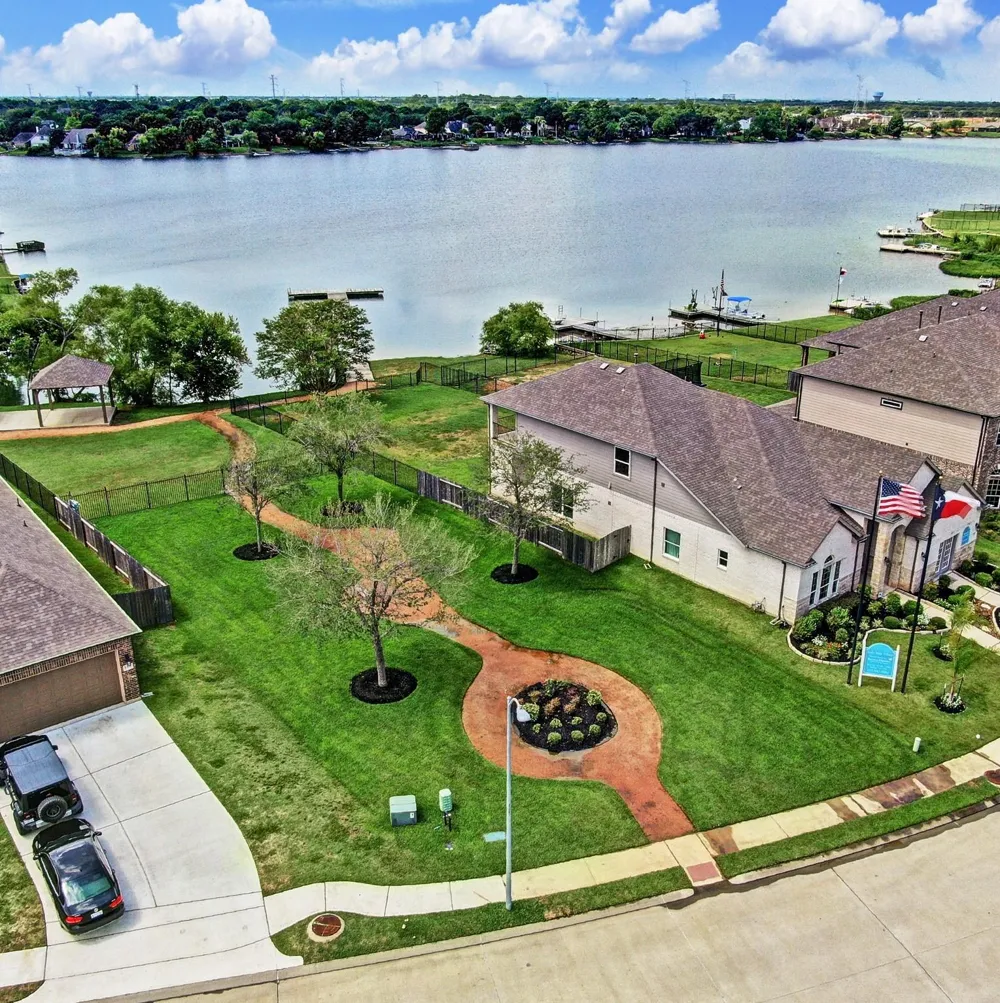 1439 Friendship Trail Seabrook, TX 77586