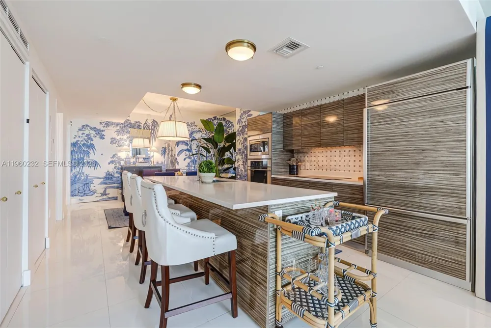 460 NE 28 #704 Miami, FL 33137