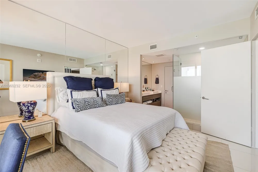 460 NE 28 #704 Miami, FL 33137