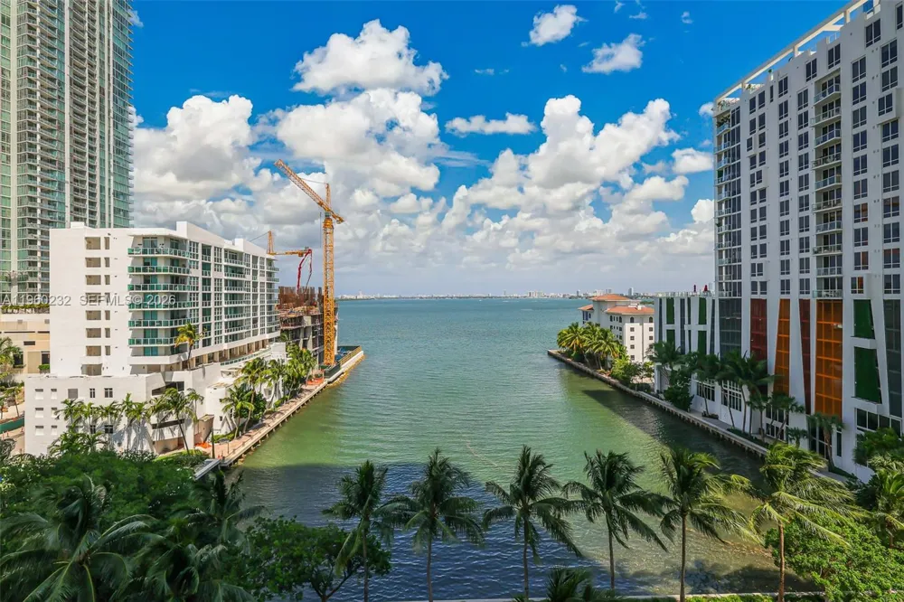 460 NE 28 #704 Miami, FL 33137