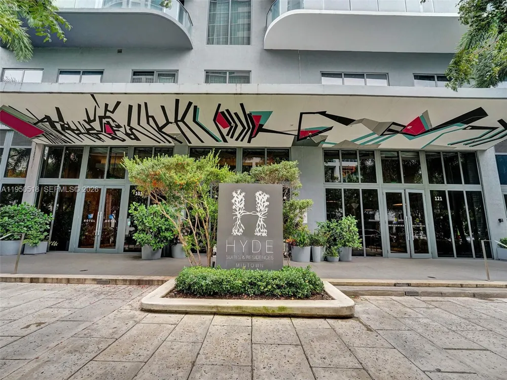 121 NE 34th St #2806A Miami, FL 33137