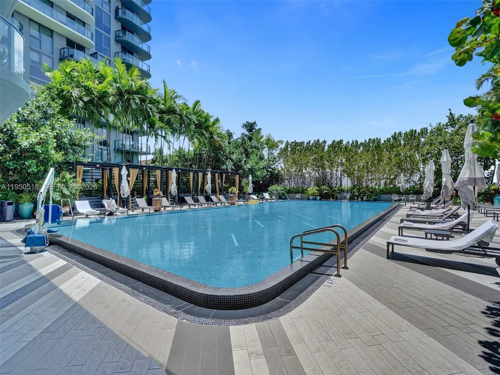 121 NE 34th St #2806A Miami, FL 33137