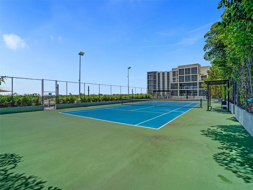 121 NE 34th St #2806A Miami, FL 33137