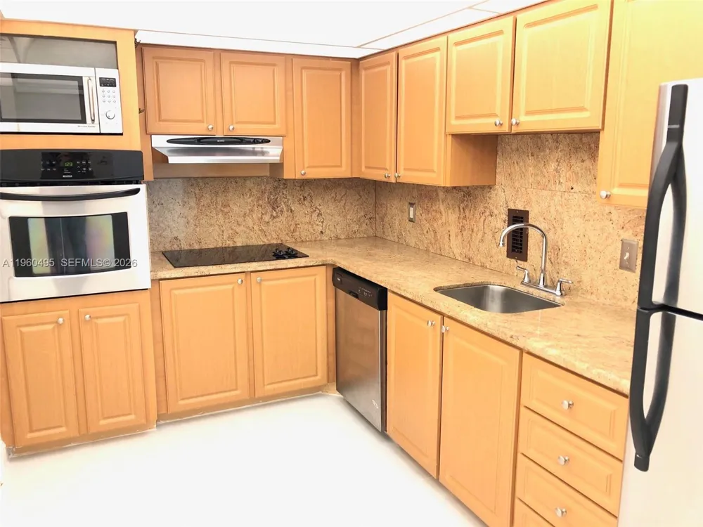 3901 S Ocean Dr #2J Hollywood, FL 33019