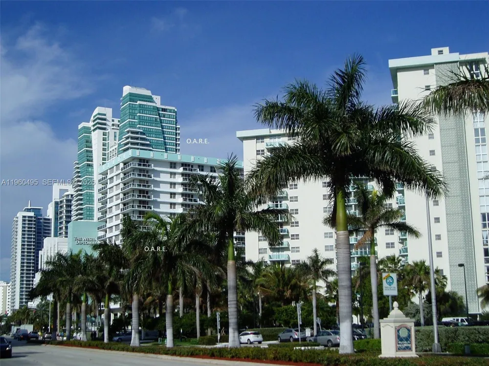 3901 S Ocean Dr #2J Hollywood, FL 33019
