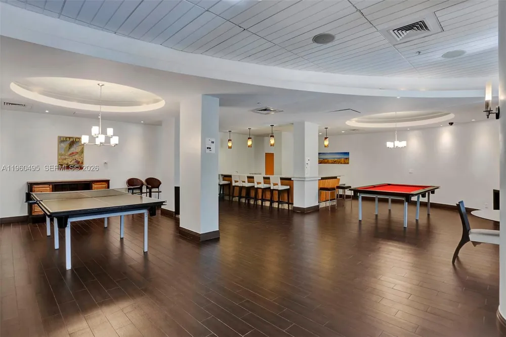 3901 S Ocean Dr #2J Hollywood, FL 33019