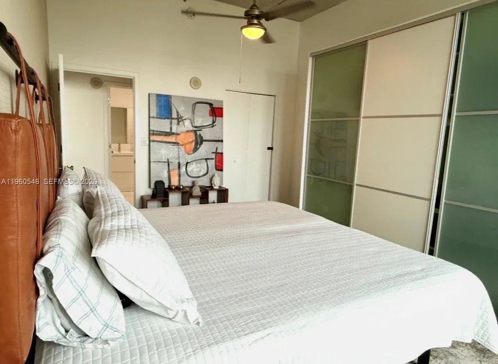 2001 Biscayne Blvd #3608 Miami, FL 33137