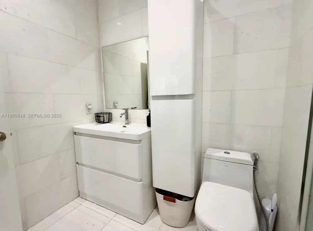 2001 Biscayne Blvd #3608 Miami, FL 33137
