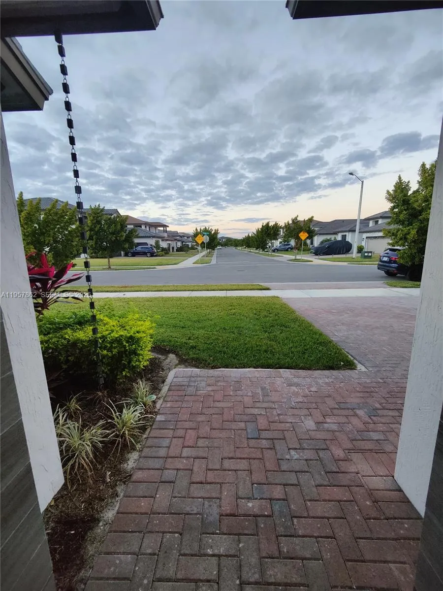 5077 GAMBERO WAY #5077 Other City - In The State Of Florida, FL 34142