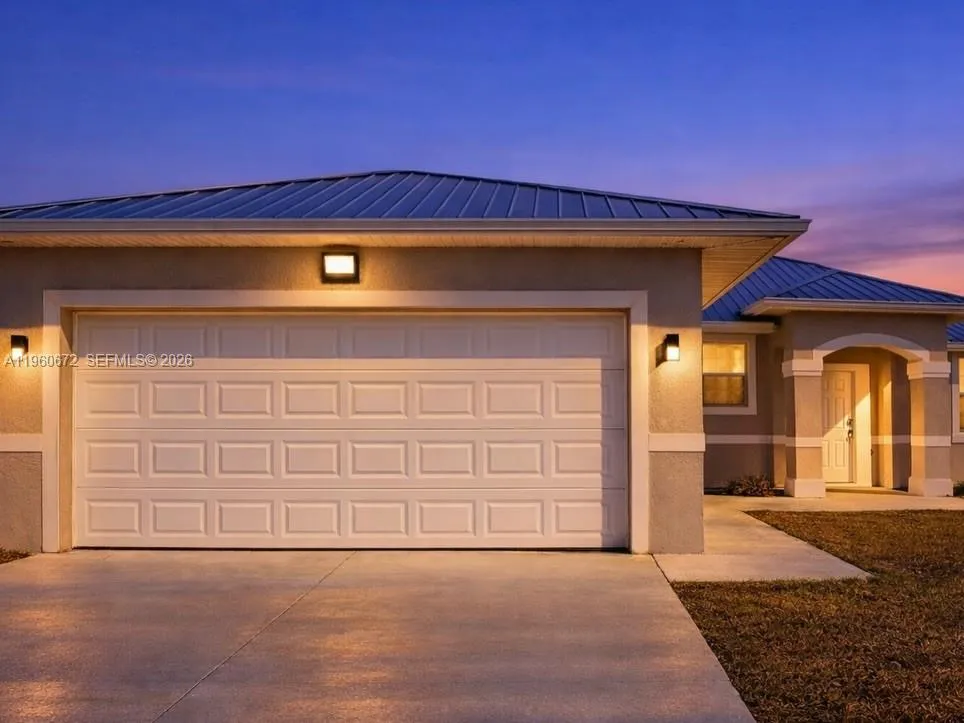 9042 E Broad Circle La Belle, FL 33935
