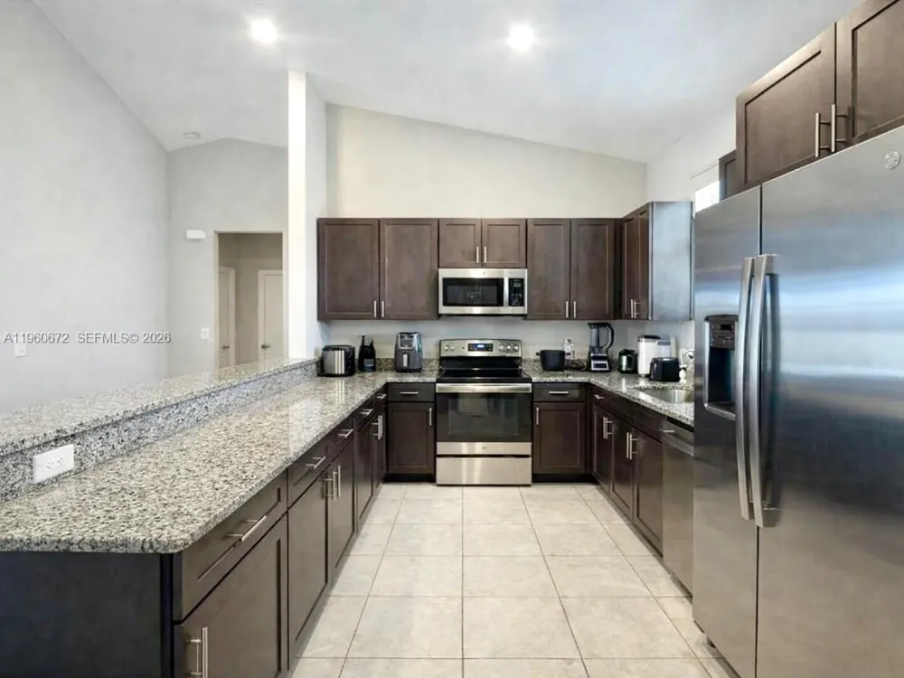 9042 E Broad Circle La Belle, FL 33935