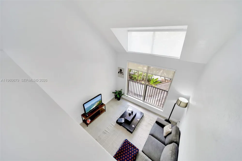 6900 Kendall Dr #A303 Pinecrest, FL 33156