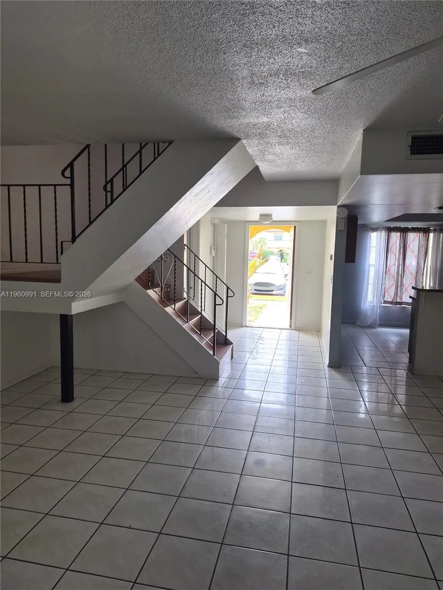 2747 NW 47th Ln #3006 Lauderdale Lakes, FL 33313