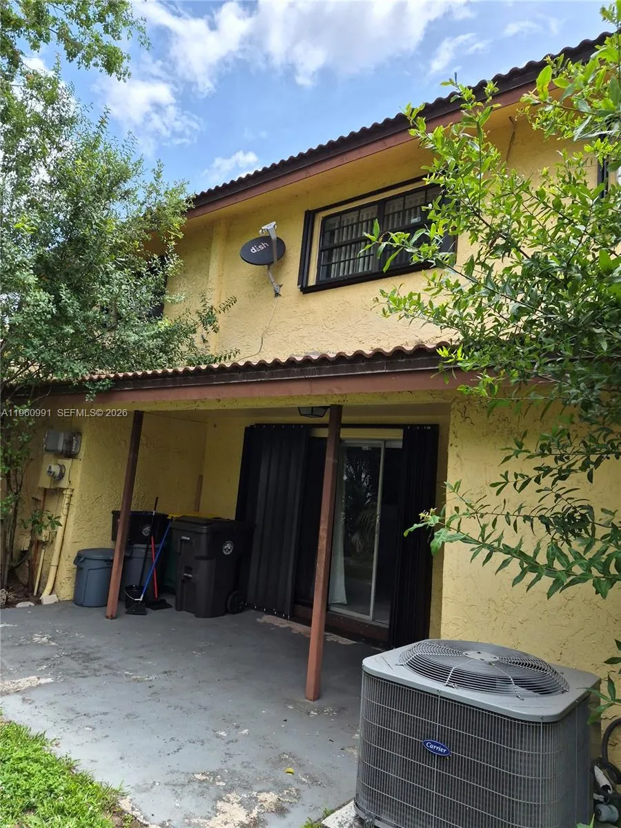 2747 NW 47th Ln #3006 Lauderdale Lakes, FL 33313