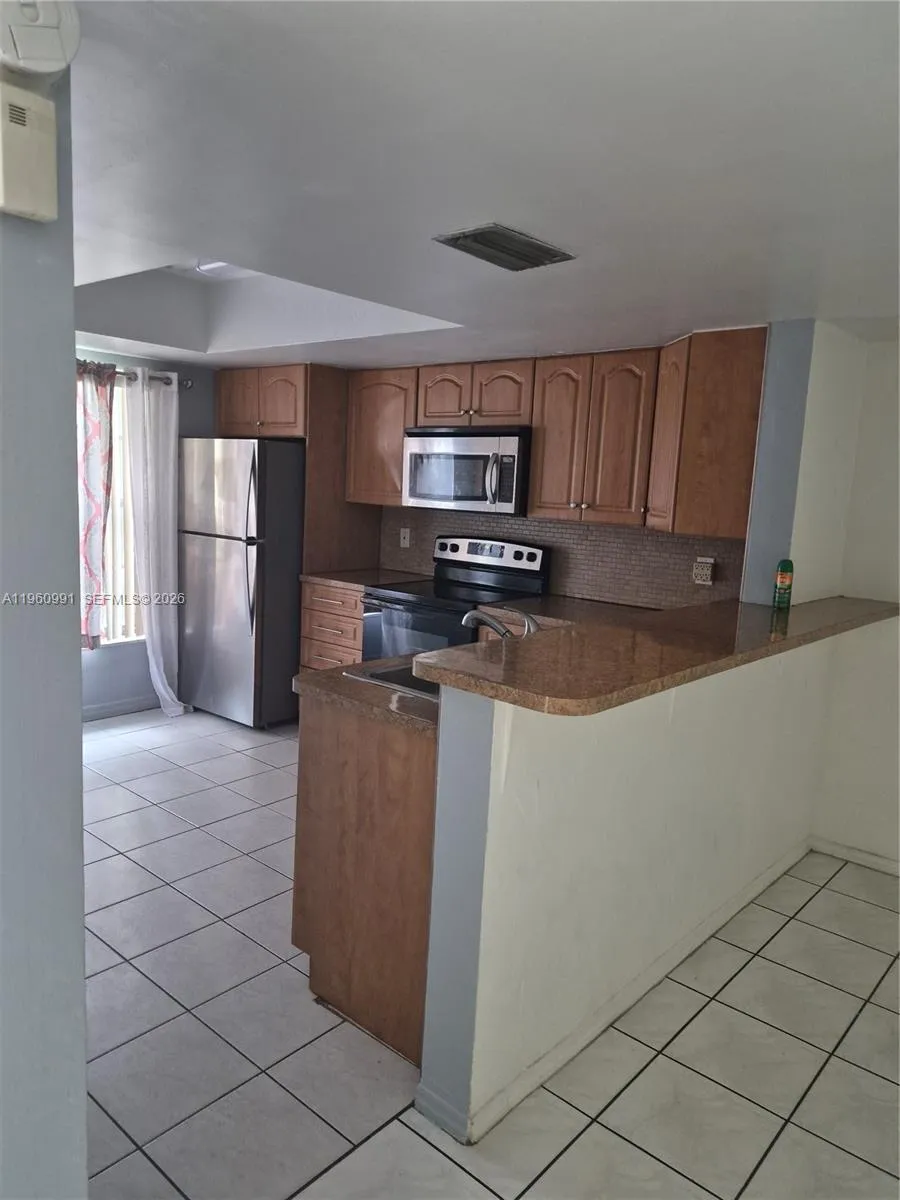 2747 NW 47th Ln #3006 Lauderdale Lakes, FL 33313
