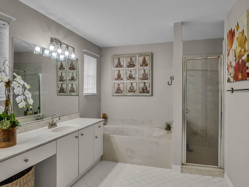 4209 Pinewood Ln Weston, FL 33331