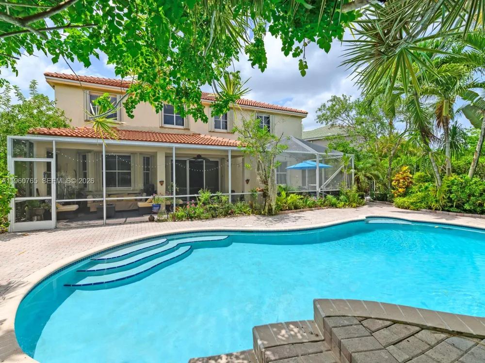 4209 Pinewood Ln Weston, FL 33331