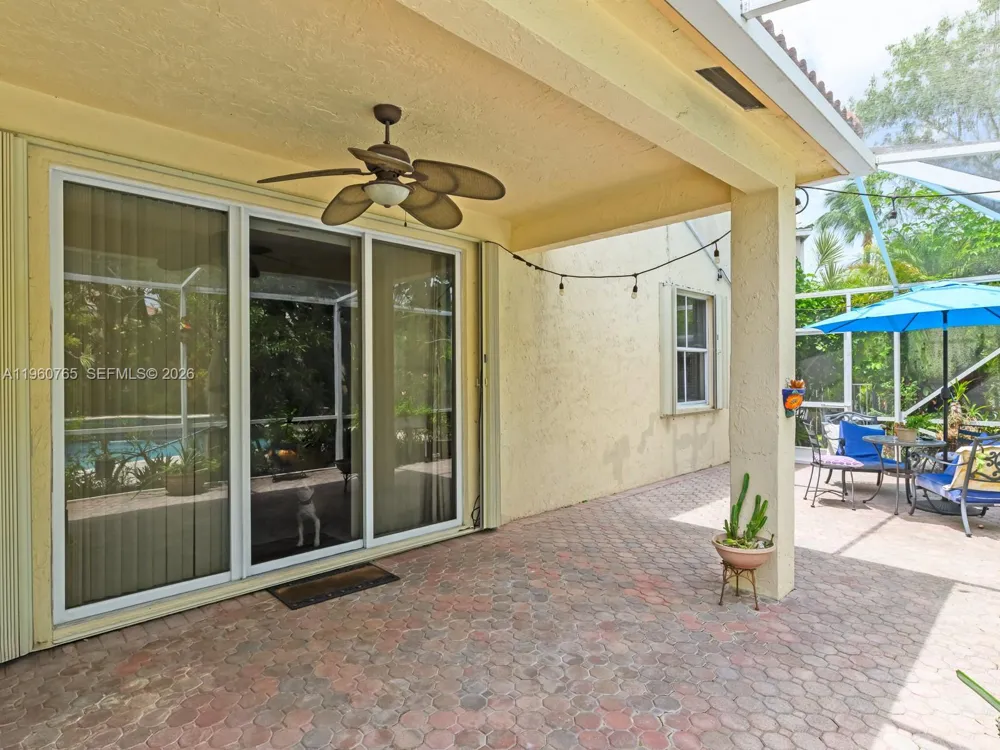 4209 Pinewood Ln Weston, FL 33331