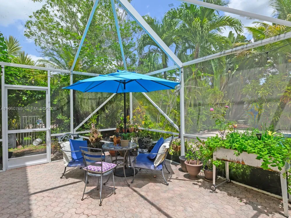 4209 Pinewood Ln Weston, FL 33331