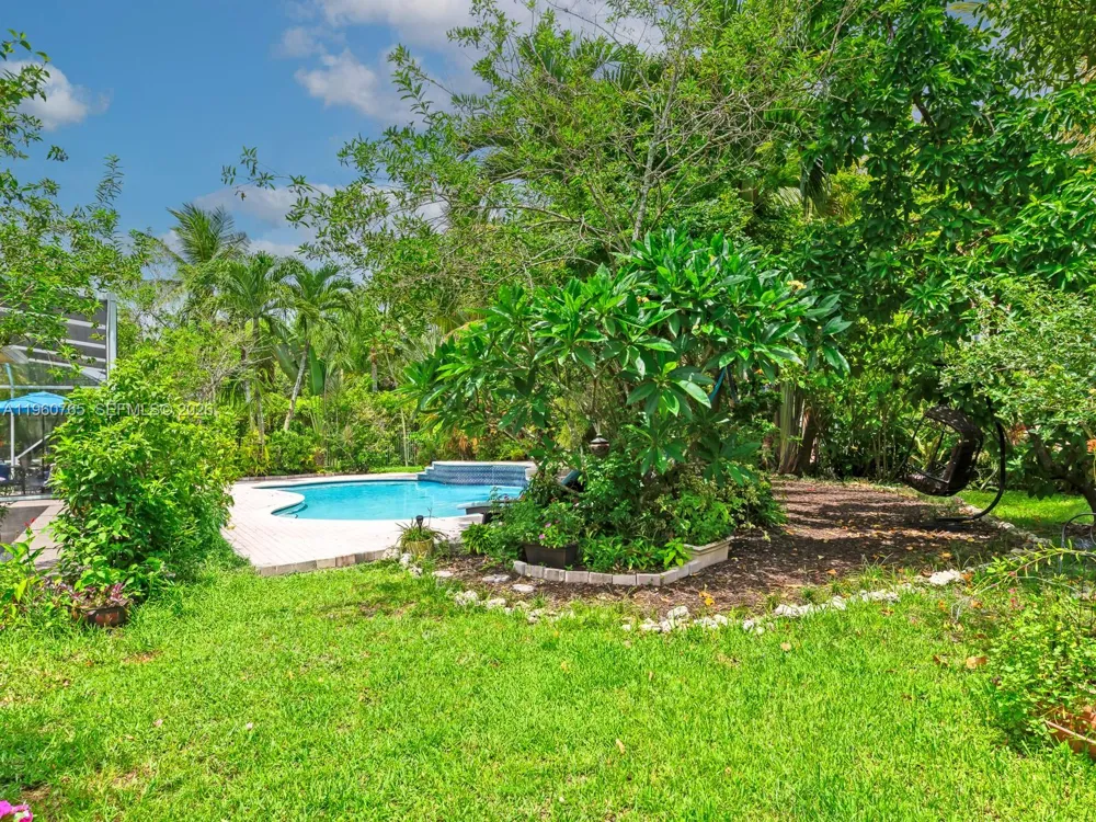 4209 Pinewood Ln Weston, FL 33331