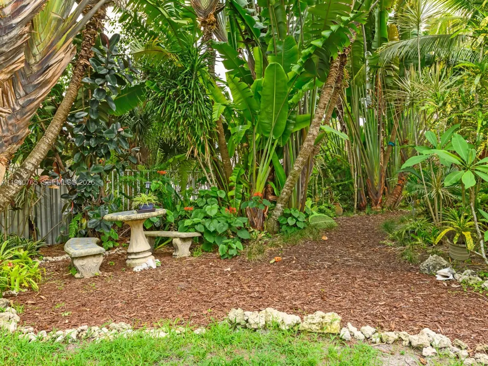 4209 Pinewood Ln Weston, FL 33331