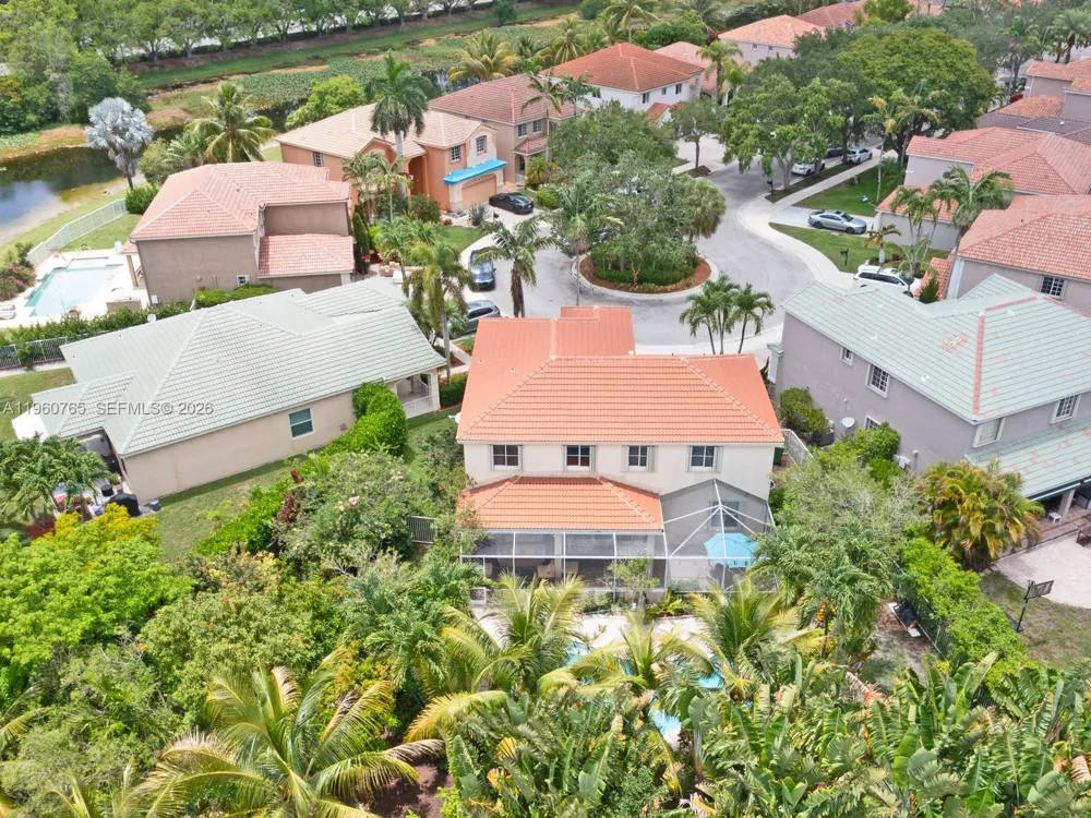 4209 Pinewood Ln Weston, FL 33331