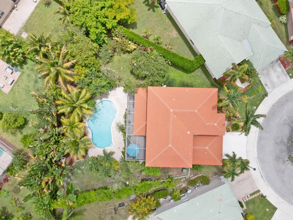 4209 Pinewood Ln Weston, FL 33331