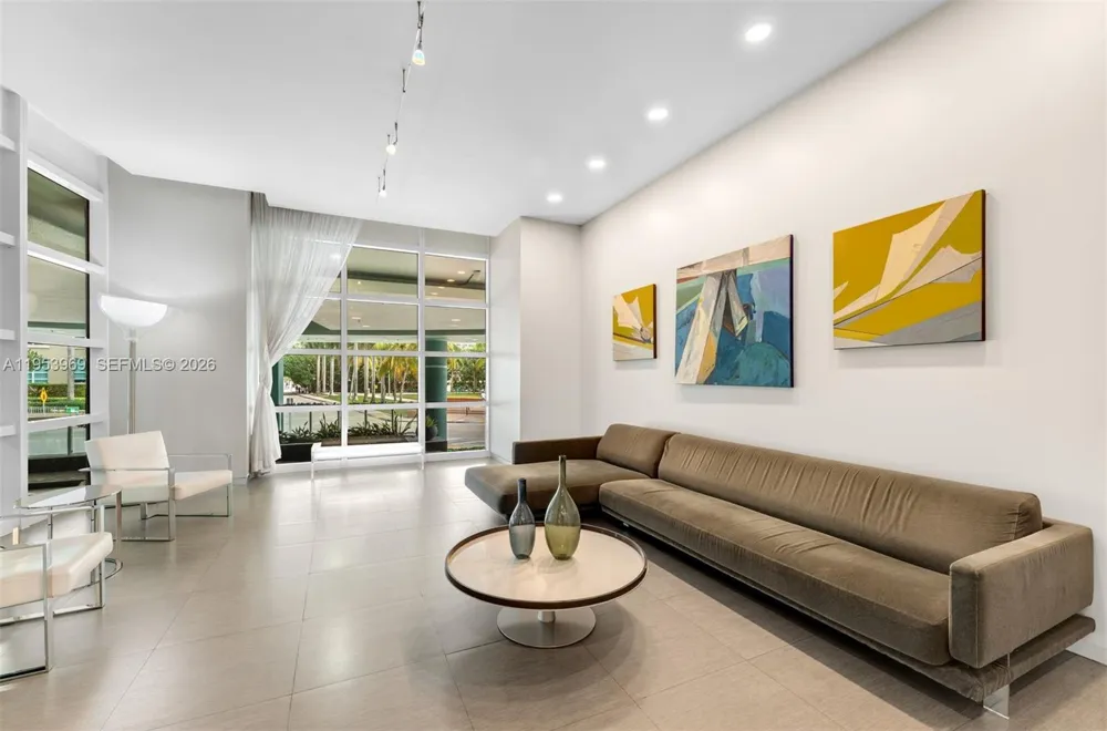1900 Bayshore Dr #3202 Miami, FL 33132