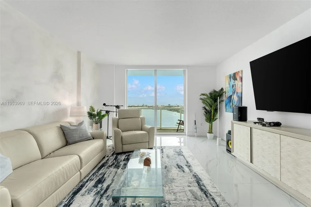 1900 Bayshore Dr #3202 Miami, FL 33132