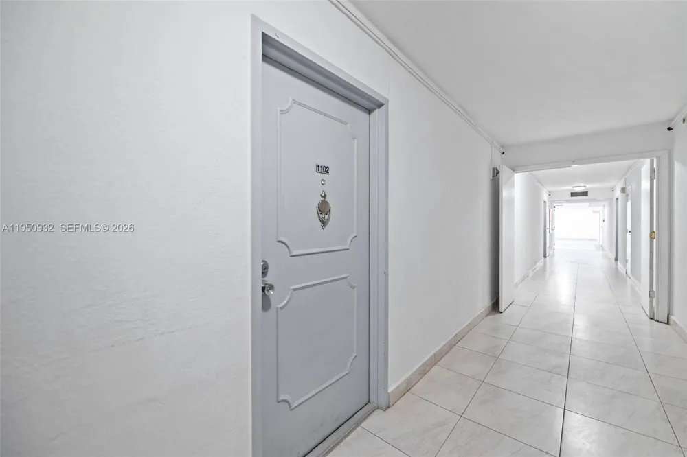 9273 Collins Ave #1102 Surfside, FL 33154