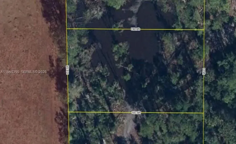 5121 RHUBARB ST Sebring, FL 33875