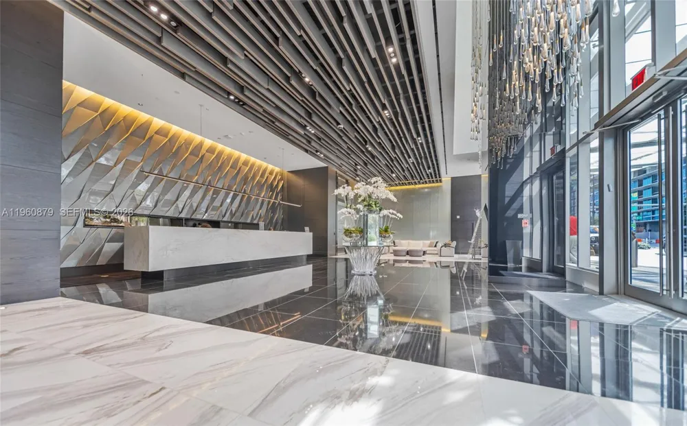 851 NE 1st Ave #204 Miami, FL 33132