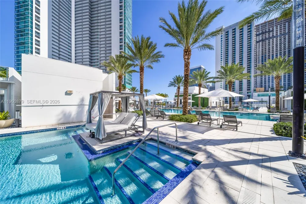 851 NE 1st Ave #204 Miami, FL 33132