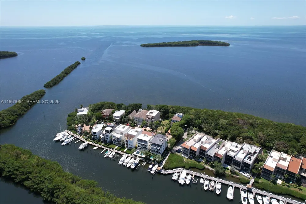 6200 SW 152nd St Palmetto Bay, FL 33157